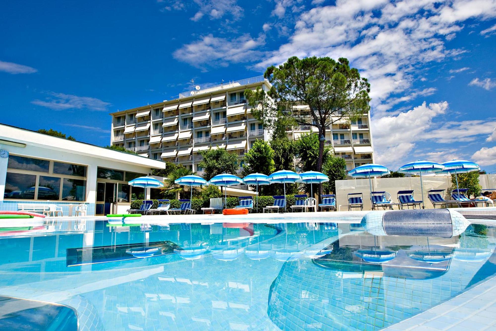 Hotel Abano Astoria Abano Terme Exterior foto
