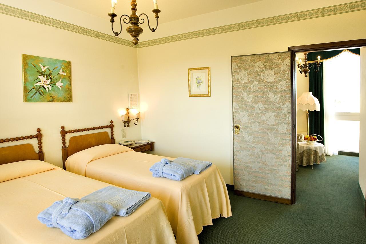 Hotel Abano Astoria Abano Terme Quarto foto